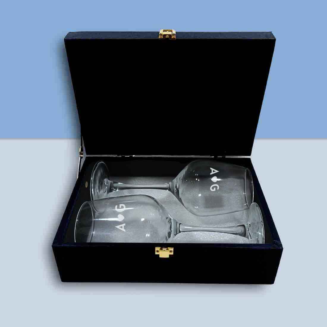 Customisable Wine Glass Engraved for You And Your Loved one - First Letter - Image 7