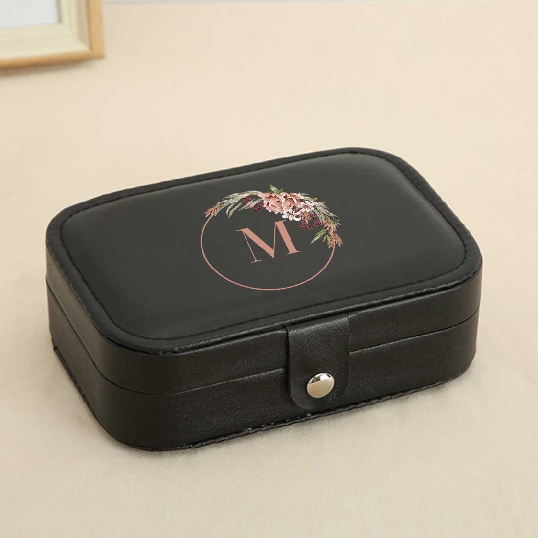 Customised Travel Jewellry Organiser Box for Earrings Pendant Rings - Floral Monogram - Image 4