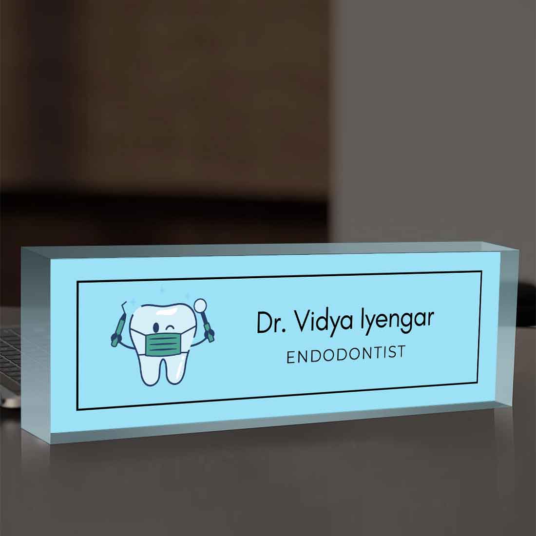 Dentist Desk Name Plate – Personalized Professional Desk Display - Image 3