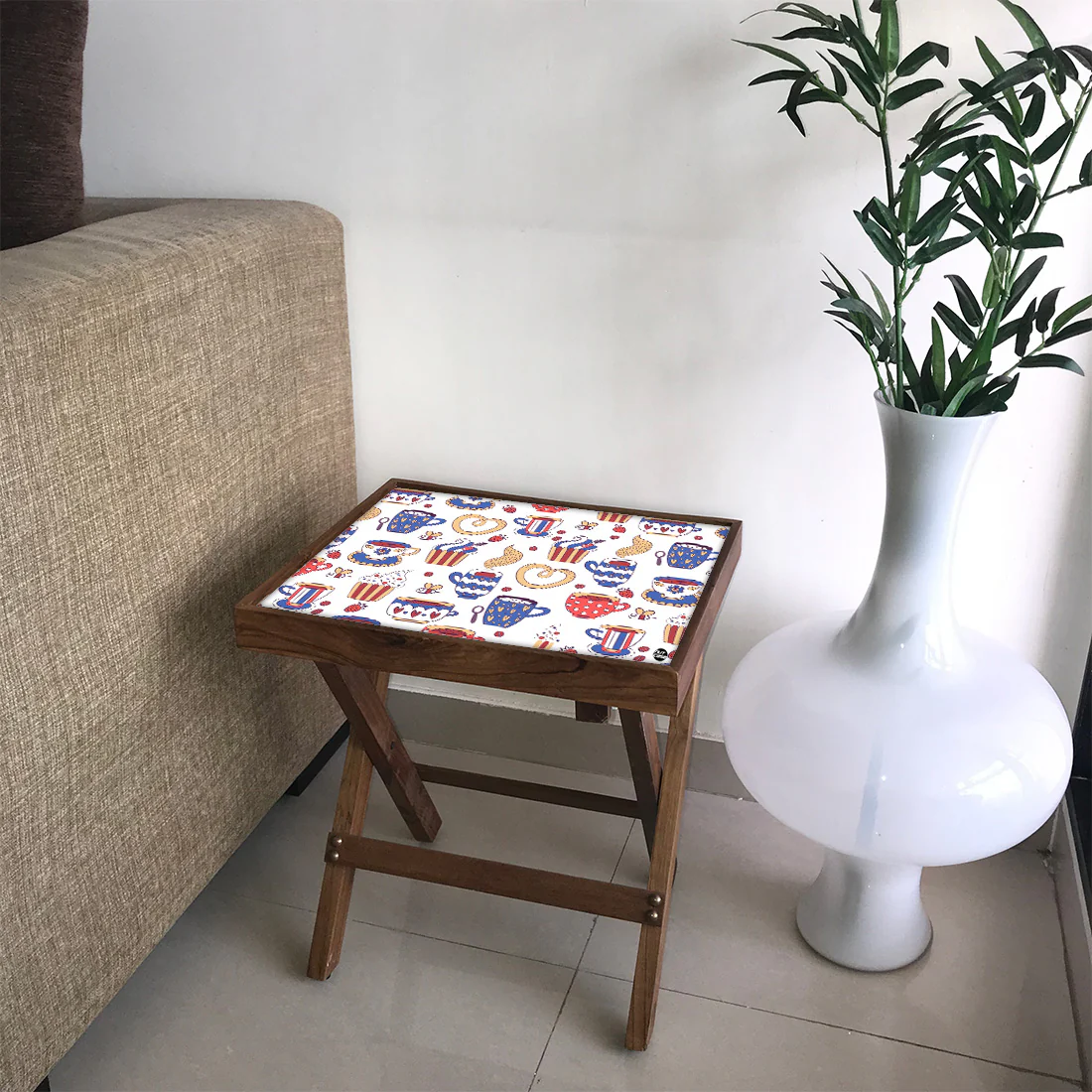 Folding Side Table - Teak Wood - Cups