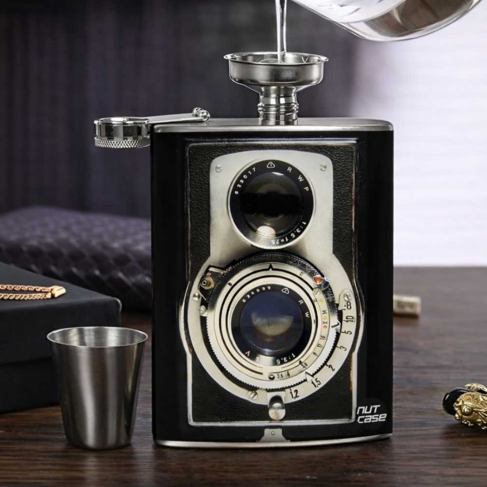 Hip Flask  -  Retro Vintage Camera - Image 2