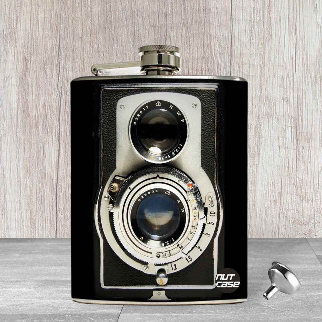 Hip Flask  -  Retro Vintage Camera - Image 4
