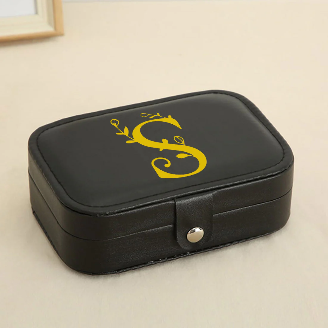 Personalized Jewellery Box for Gifting jewelry Case Earrings Pendant - Monogram - Image 8
