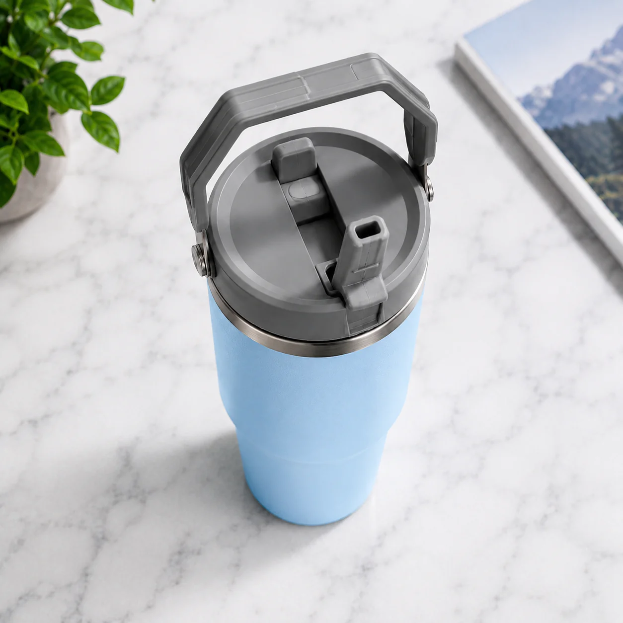 Nutcase Customized Tumbler with Names 900ml - BPA-free Double Insulated Sipper Bottle - Image 3
