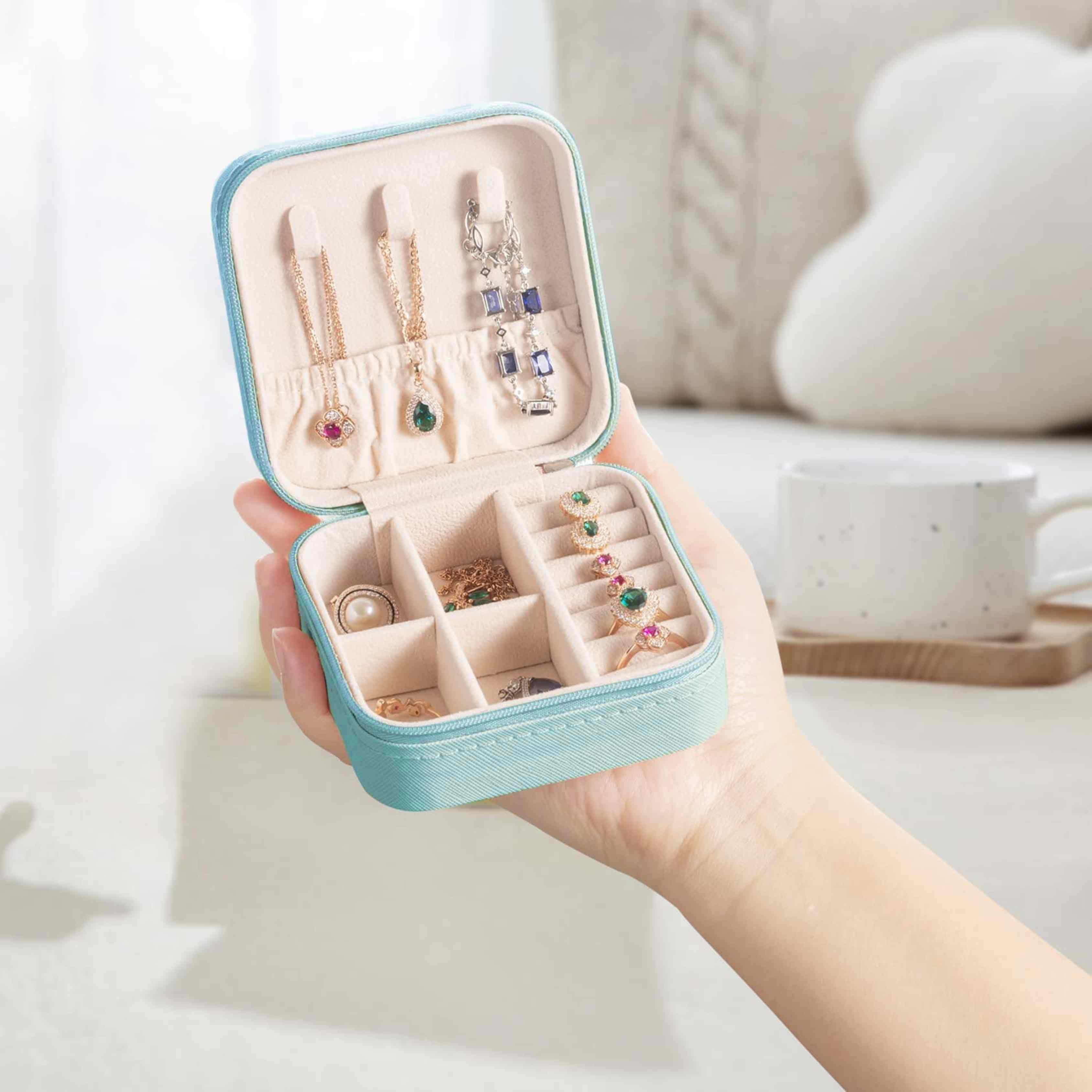 Personalized Girls and Women PU Leather Box Organizer for Jewelry - Image 15